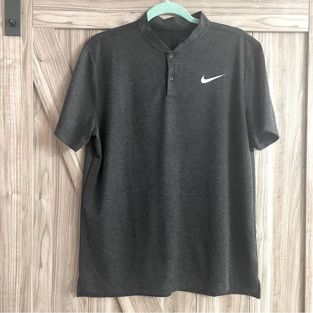 Nike Golf Modern Fit Dri-Fit Shirt